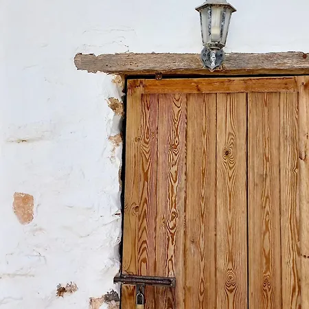 Vakantiehuis Encantadora Casita Con Molino Y Piscina Antigua (Fuerteventura)
