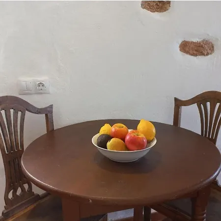 Encantadora Casita Con Molino Y Piscina Antigua (Fuerteventura)