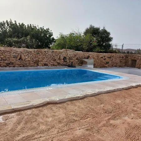 Encantadora Casita Con Molino Y Piscina * Antigua (Fuerteventura)